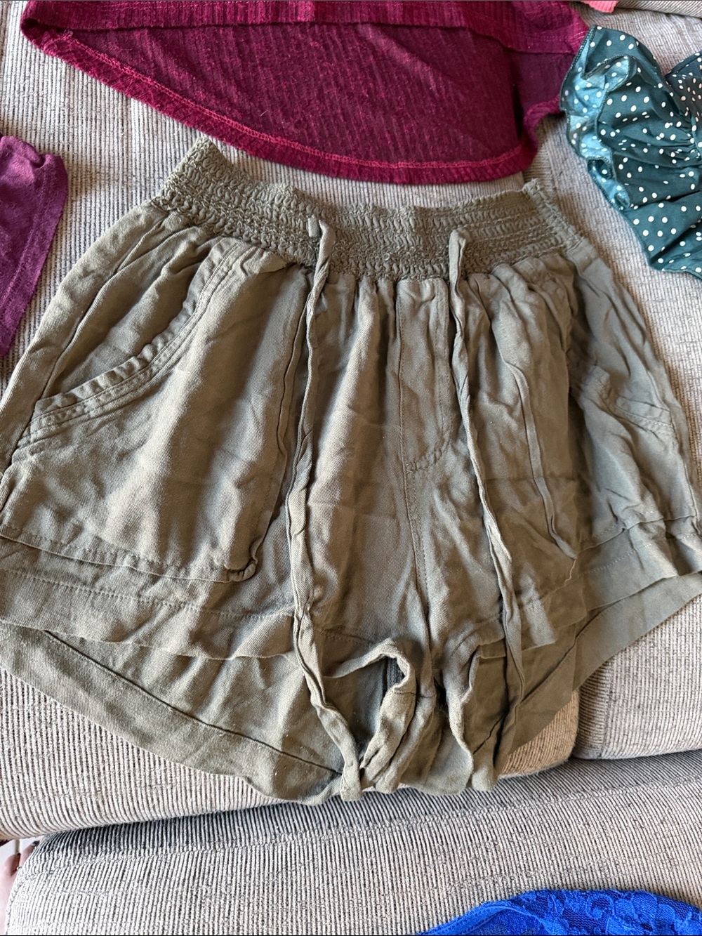10 Mixed Women's Tops Bundle and 1 shorts - Picture 4 of 11